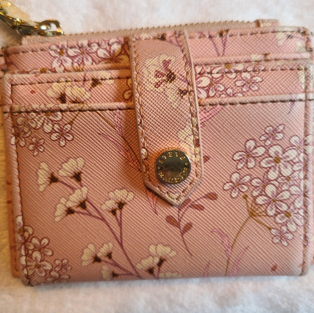 Steve Madden Slim Wallet